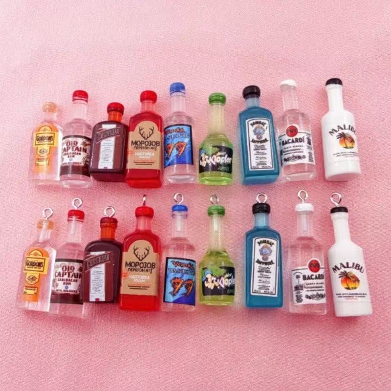 Resin - 11 piezas de mini colgantes de